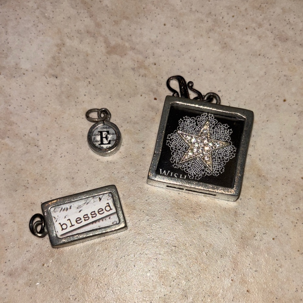 Silver Pendant Necklace Set